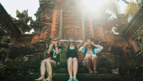 Capture the authentic charm of Bali’s lush scene